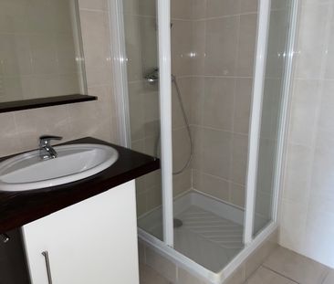 Location Appartement 3 pièces 76m² - Photo 4
