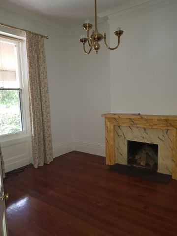 East Melbourne - Photo 4