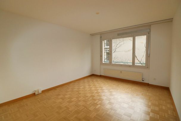 Erstvermietung nach Teilsanierung - schöne 3 1/2-Zimmerwohnung in Basel - Photo 1