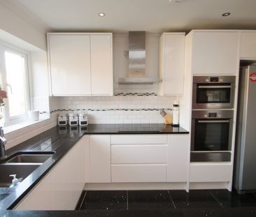 Helen Avenue, Feltham, Middlesex,TW14 - Photo 5