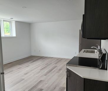 For Lease - 4263 Fourth Avenue Unit# 814, Niagara Falls, Ontario - Photo 4