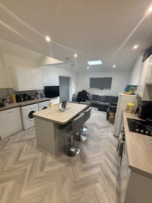 113 Hubert Road - Photo 1