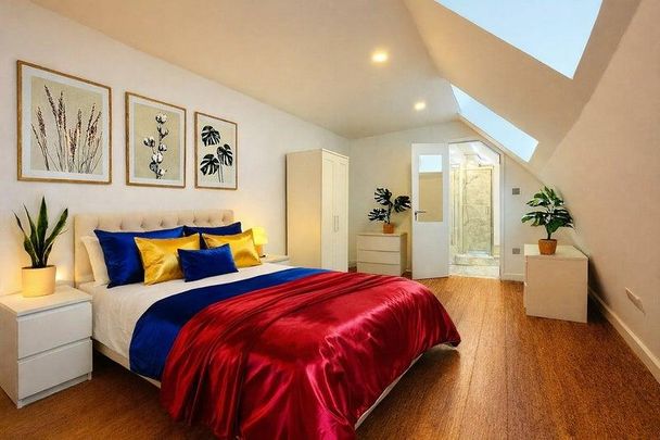 1 bedroom in a flat share to rent - Photo 1