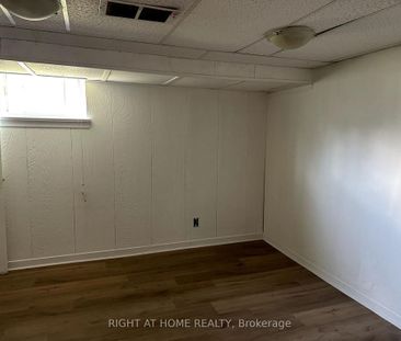 For Lease - 70 Bunnell Crescent, Toronto, Ontario - Photo 2