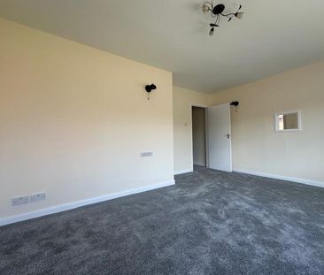 3 bedroom bungalow to rent - Photo 2
