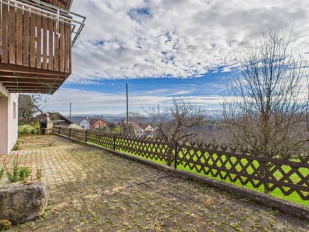 Generous 7-room single-family house with a view in Nuglar - Photo 3