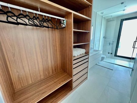 Luxury 3 room Detached House for rent in Finestrat, Valencia - Photo 3