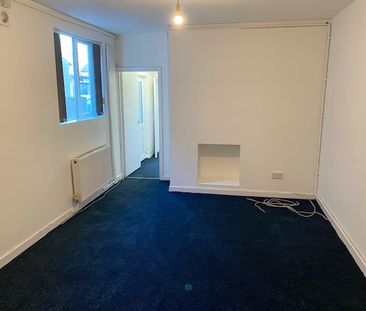 Connaught Road, Roath - Photo 1