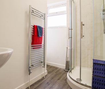 💝 Spacious Double Room 1 - Spacious Executive En-Suite - Photo 6