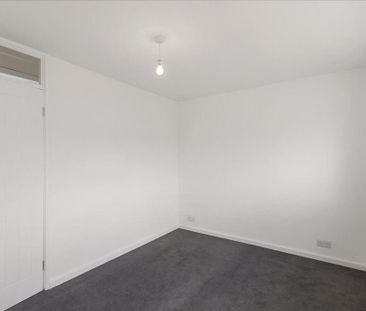 4 bedroom terraced house to rent - Photo 5