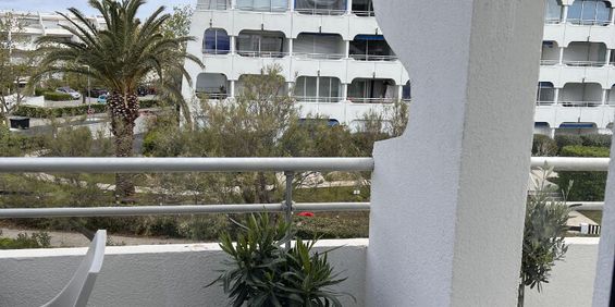 T2 meublé première ligne mer avec parking, - Photo 3