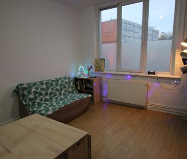 Location Appartement 3 pièces 49m² LILLE 59160 - Photo 2
