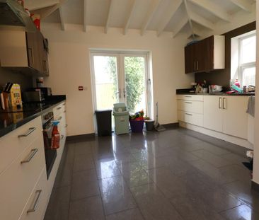 Avon Road, Bournemouth - Photo 6