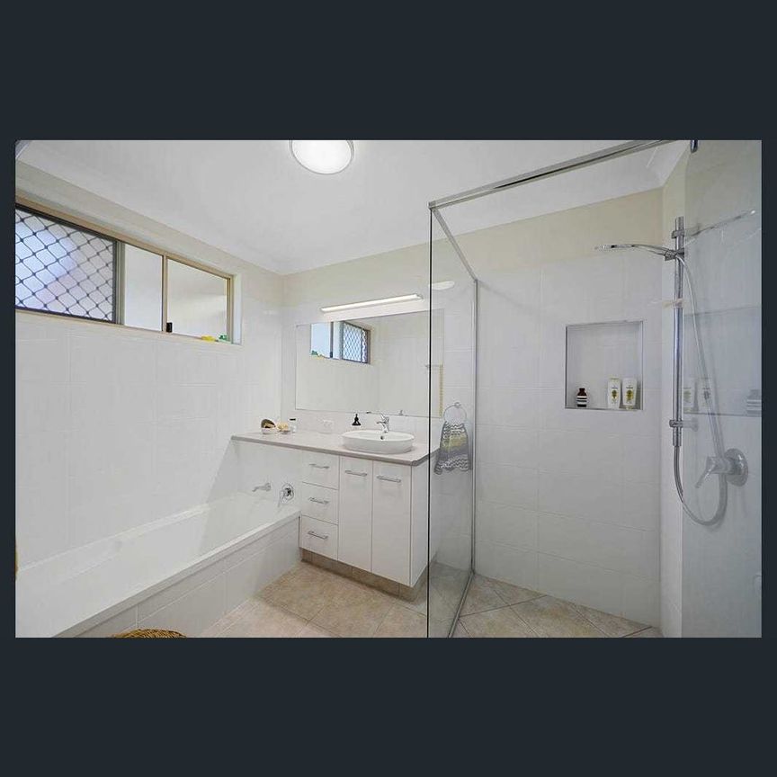23 Robina Drive, Avoca, Qld 4670 - Photo 1