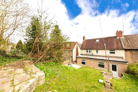 1 bedroom semi-detached house share to rent - Photo 2