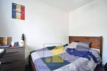 4 bedroom terraced house to rent - Photo 2