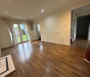 4 Bed Detached House, Yew Street, M15 - Photo 2