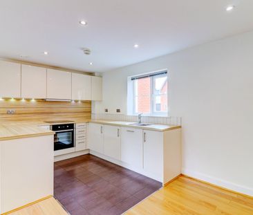 2 bedroom flat to rent - Photo 5