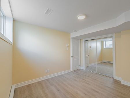 For Lease - 1969 HAWKER Private, Carp - Huntley Ward, Ontario - Photo 2