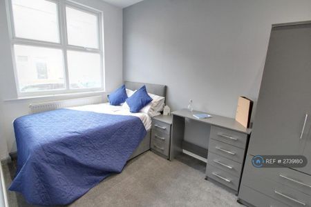 5 bedroom terraced house to rent - Photo 2