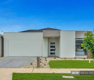 Brand New 4-Bedroom Home in Prestigious Mandalay Estate!! - Photo 6