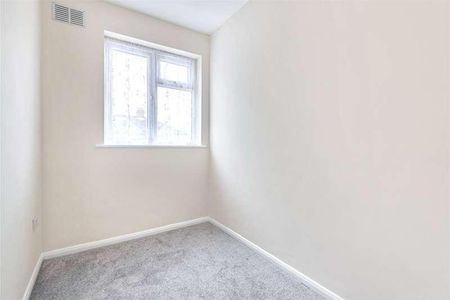 Heatherdene Close, Mitcham, Surrey, CR4 - Photo 5