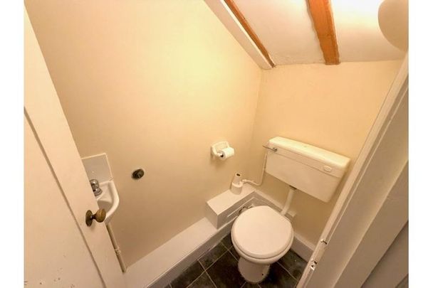 3 bedroom terraced house to rent - Photo 1