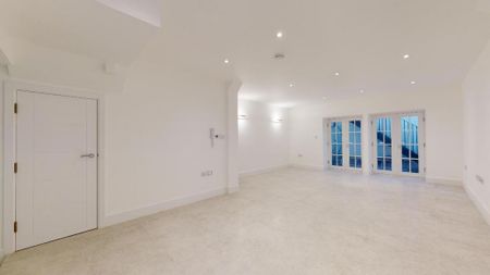 2 bedroom maisonette to rent - Photo 4