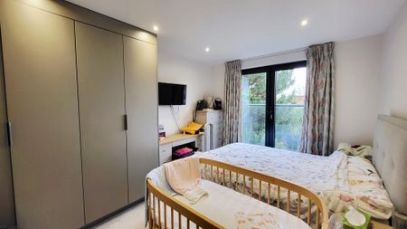 Wellington Road, Enfield - Photo 4