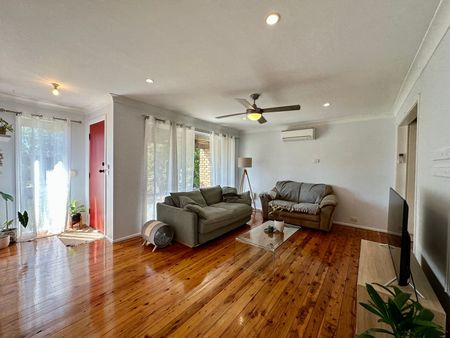Home For Rent - Photo 3