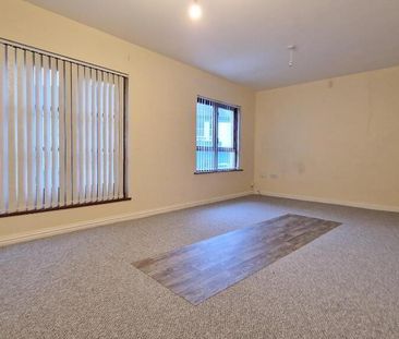 20b Church Street, Dromore, BT25 1AA - Photo 6