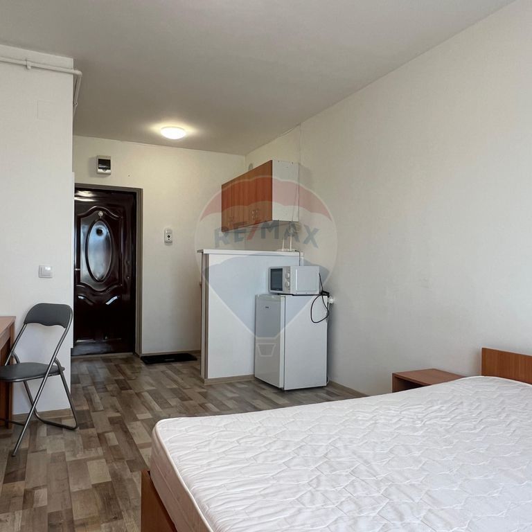 Garsonieră ideală pentru studenți – la baza Colinei ... - Fotografie 1