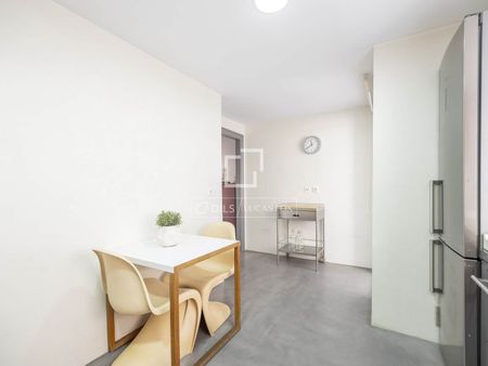 Pleasant 2-bedroom penthouse with terrace for rent in Pla del Real - Foto 2