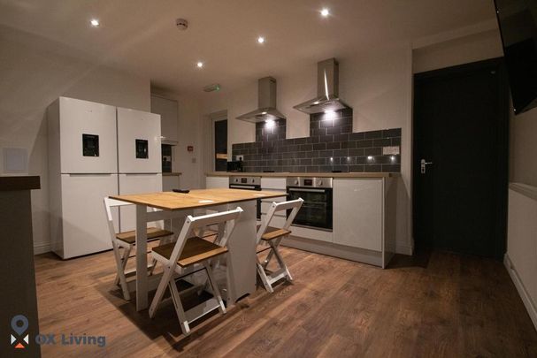 1 bedroom in a house share to rent - Photo 1