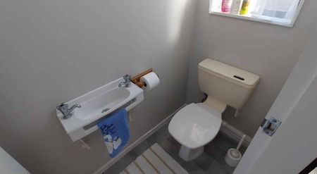 Alicetown Quality 3brm Townhouse - Photo 3