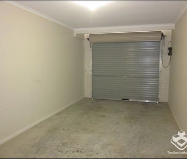 Modern Low Maintenance 3-Bedroom Townhouse - Photo 3