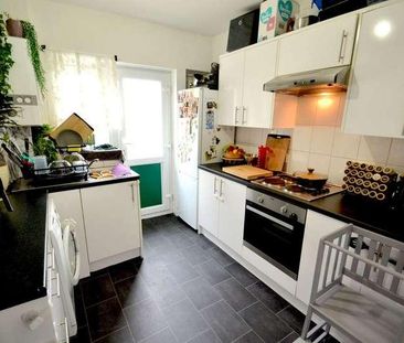 Chinbrook Road, Grove Park London, SE12 - Photo 4