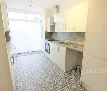 3 bedroom house to rent Harcourt Road, Portsmouth, PO1 - Photo 2