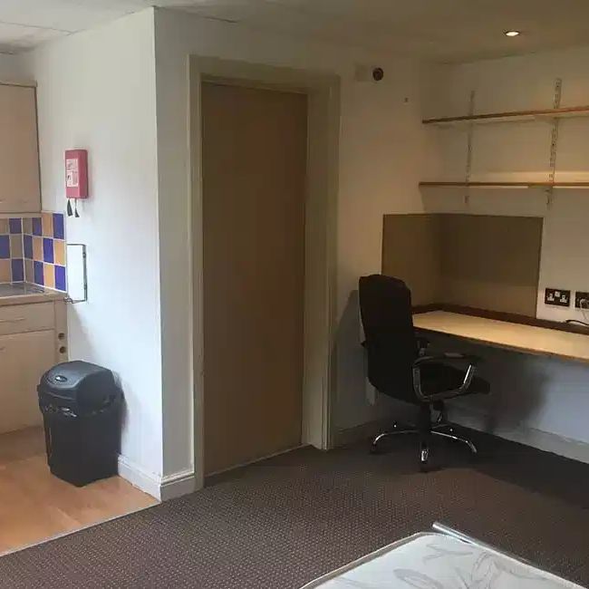 Large Studios (Halls D) - Photo 1