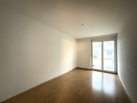 Rent a 4 ½ rooms apartment in Emmenbrücke - Photo 4