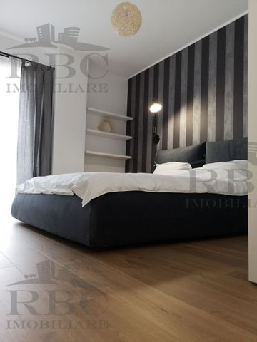 Apartament 2 camere ultrafinisat zona Centrala - Fotografie 2
