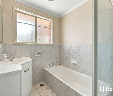 8 Dickinson Street, Watson ACT, Belconnen - Photo 6