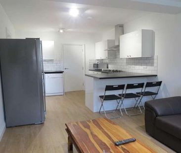 Bedroom Detached House In Charminster, BH8 - Photo 1