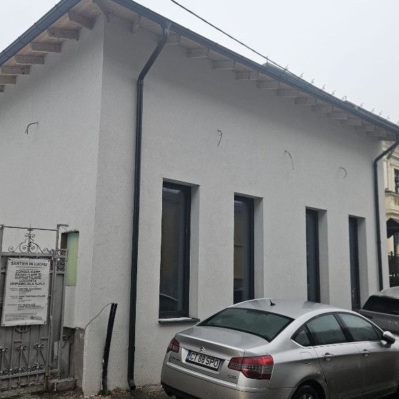 Vila de inchiriat - zona Udriste str. Cauzasi - Fotografie 1