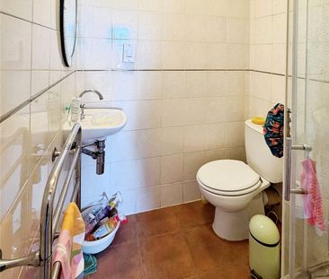 1 bedroom property to rent Shirley Court, York Road, Guildford, GU1 - Photo 3