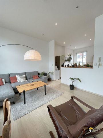 Prachtig duplex appartement van 85m² en 2 slaapkamers in herenhuis. - Photo 2