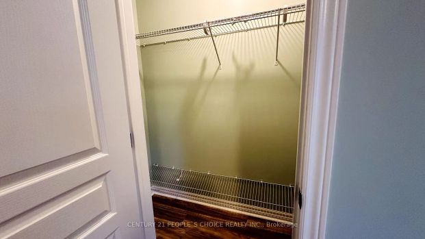 Condo Townhouse For Lease | X8458882 - Photo 1