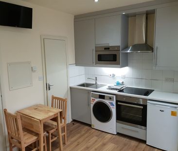 Studio Flat, Kilburn, NW2 - Photo 5
