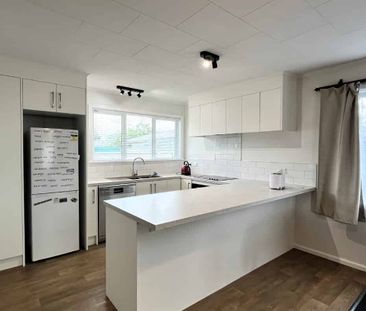 Kauri Street, Havelock North - Photo 5