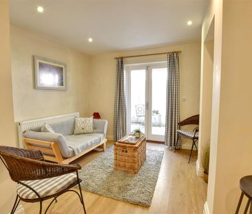 2 Bed House - Terraced - Photo 1